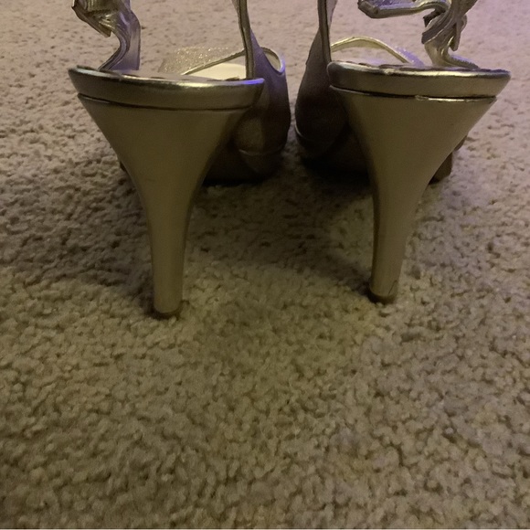 8.5 rampage gold glitter heels - Picture 4 of 5